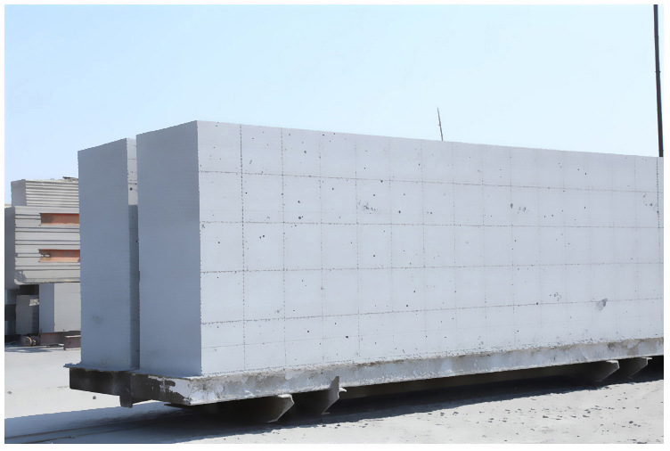 融安加气块 加气砌块 轻质砖气孔结构及其影响因素